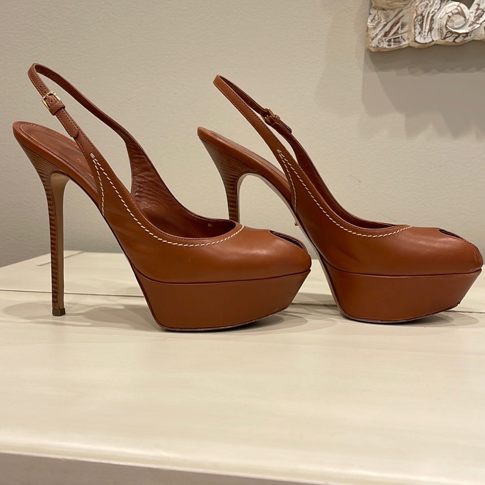 Sergio Rossi Italian leather platform heels size 40; warm brown